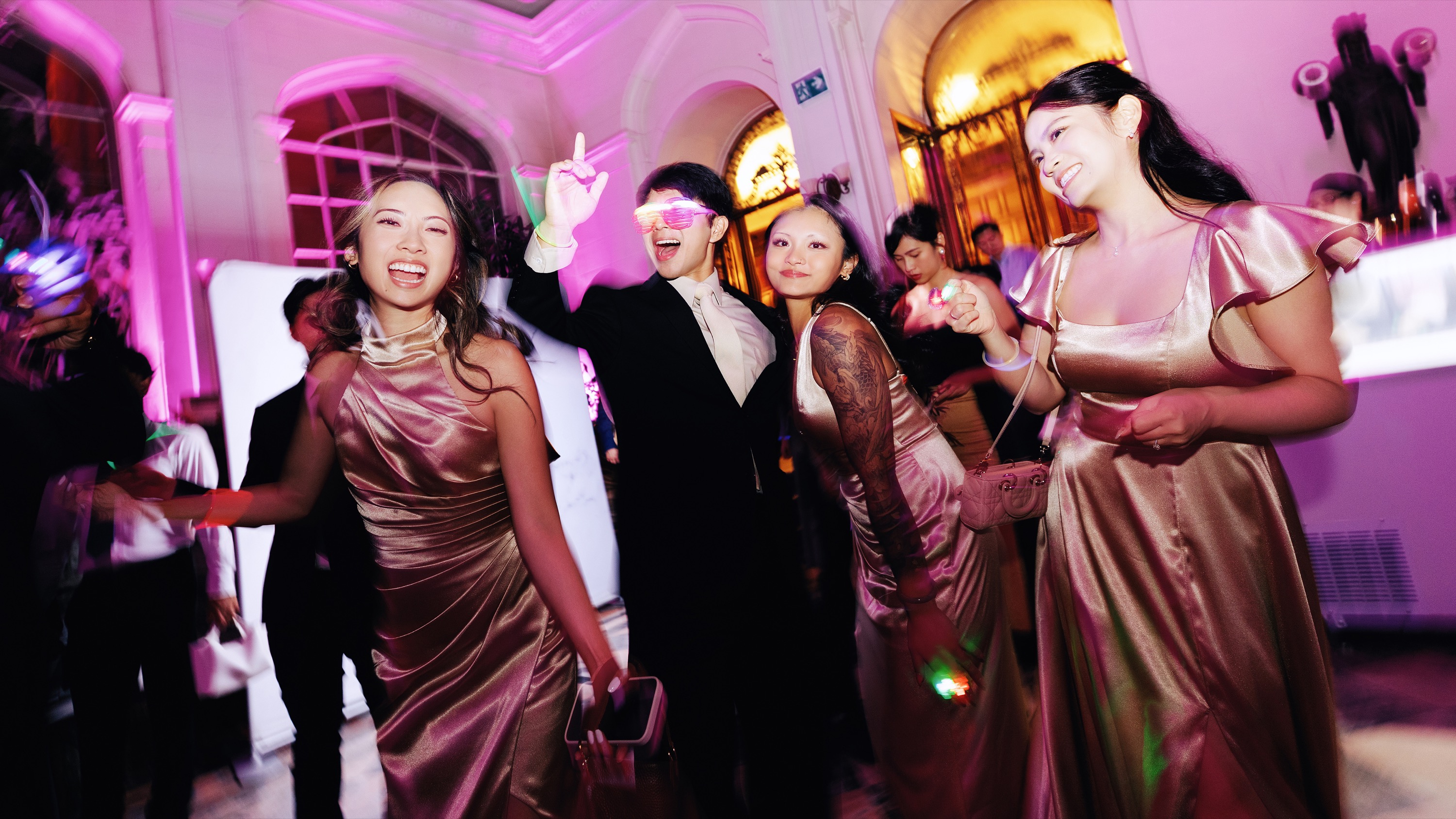 QINGFENG selected wedding photograph 11